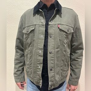 Mens Levi’s trucker jacket